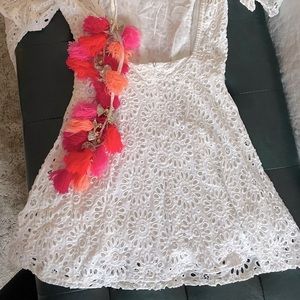 Sundress XS super cute white dress